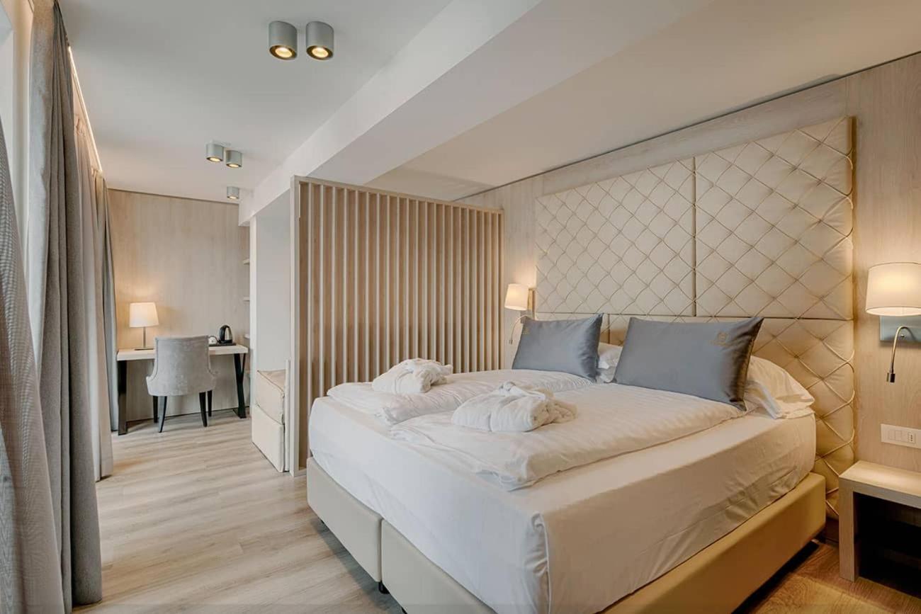 Hotel Rosengarten Мадонна-ди-Кампильо Экстерьер фото