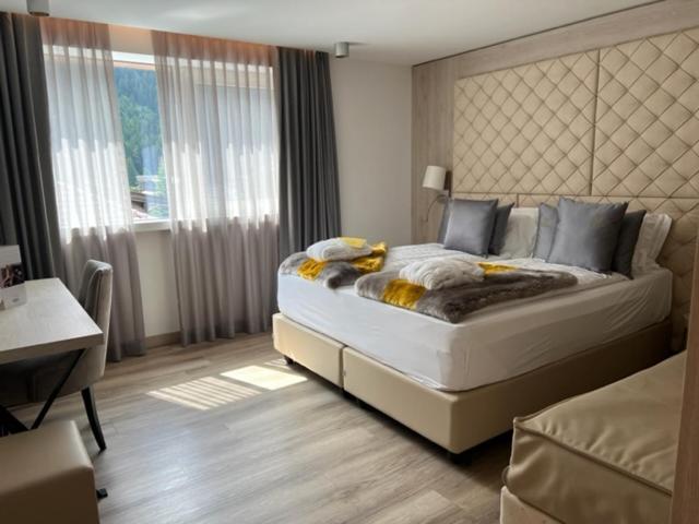 Hotel Rosengarten Мадонна-ди-Кампильо Экстерьер фото