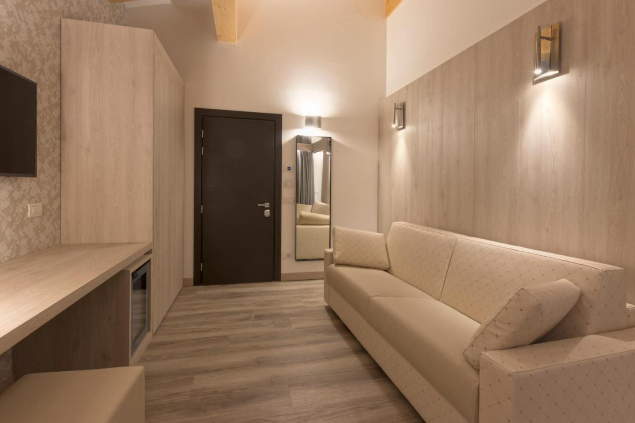 Hotel Rosengarten Мадонна-ди-Кампильо Экстерьер фото