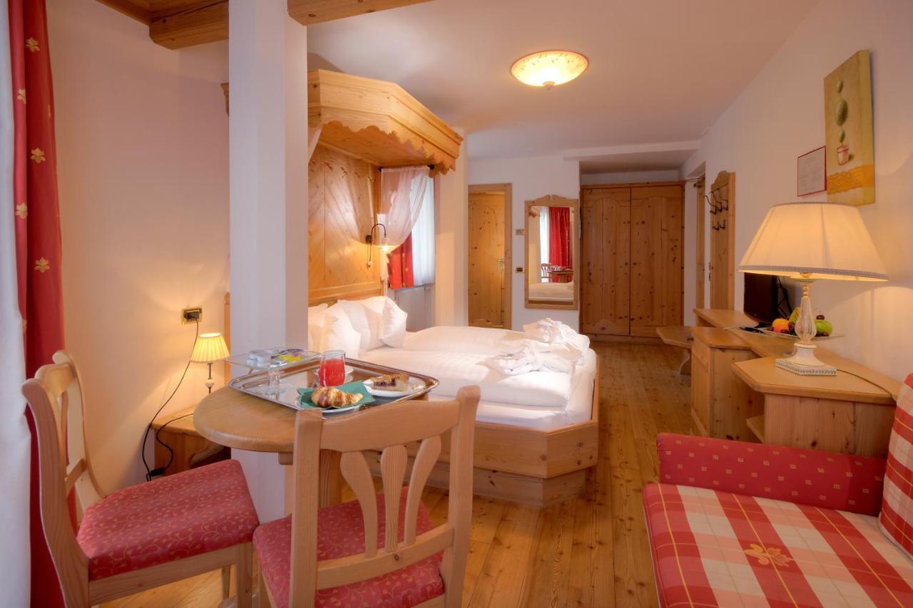 Hotel Rosengarten Мадонна-ди-Кампильо Экстерьер фото
