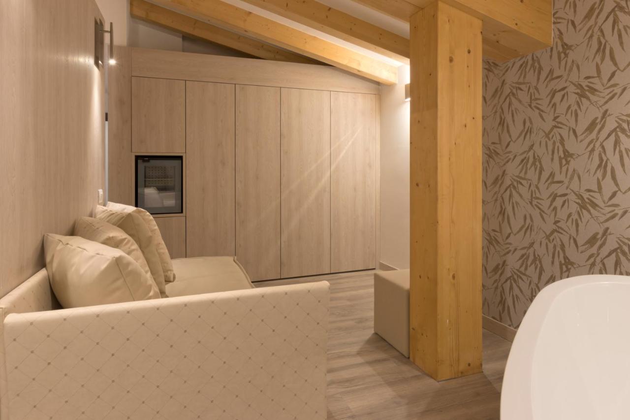 Hotel Rosengarten Мадонна-ди-Кампильо Экстерьер фото